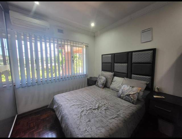 5 BEDROOM HOUSE FOR SALE IN LOTUSVILLE